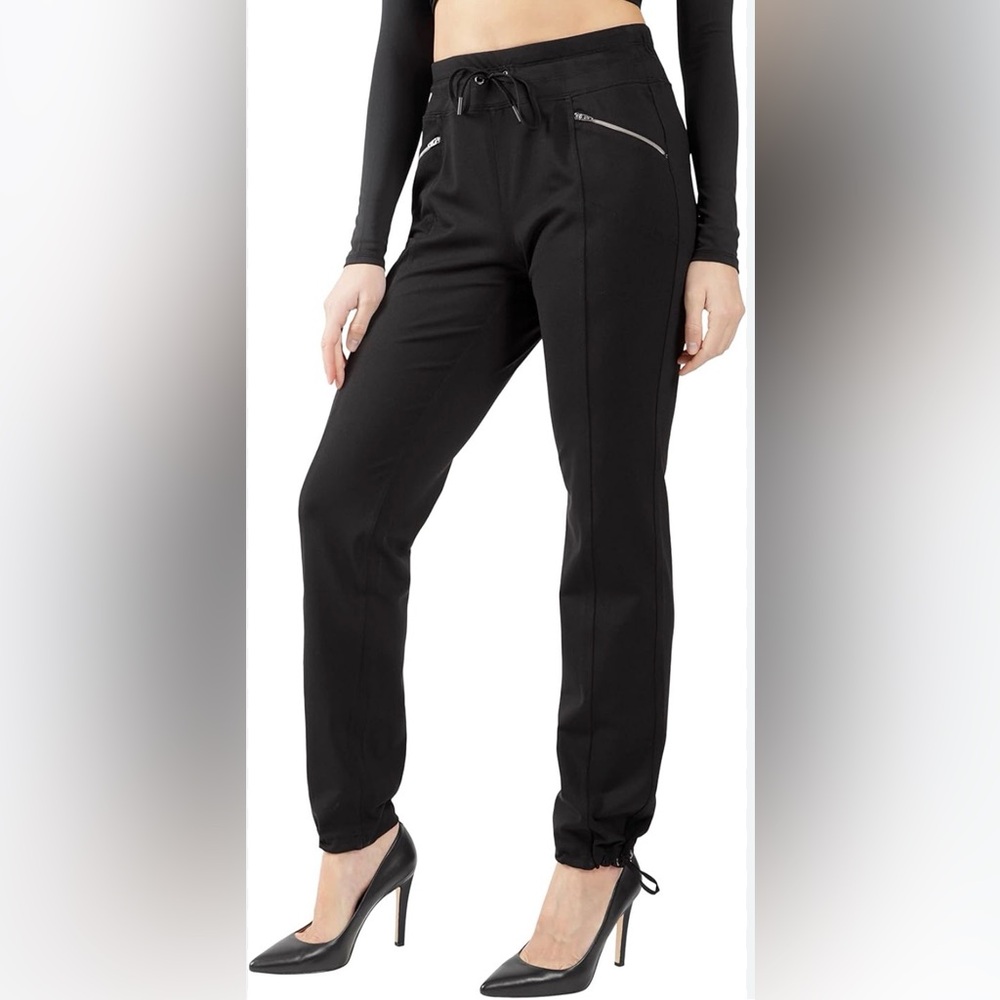 NWOT Reflex Women’s Black Joggers w/ Zipper Pockets, elastic waist & pants sz M